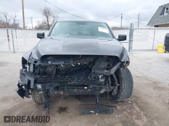 2019 Ram 1500 Tradesman with VIN 1C6RR7FG1KS547920, listed as a IAAI auction lot 41969407 with 67,048 mi miles and . Bid and sale history available at DreamBid. Image 13.