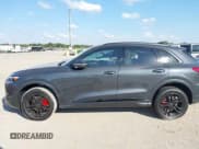 ✅ 2025 Audi Q5 Premium Plus • VIN: WA12AAGU6S2020551 • Lot: 43399256. Wystawiony na IAAI z przebiegiem 556 mil. Bezpłatny archiwum sprzedaży aukcyjnych z USA i szczegółowy raport historii pojazdu na DreamBid. Zdjęcie 13.