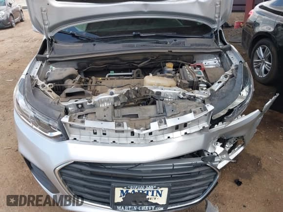 ✅ 2020 Chevrolet Trax LS • VIN: 3GNCJNSB3LL109850 • Lot: 42045580. Listed on IAAI with 46,890 mi. Free auction sales archive from the USA and detailed vehicle history report at DreamBid. Image 10.