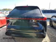 ✅ 2023 Lexus RX 500h F Sport Performance • VIN: 2T2BCMEA8PC001272 • Lot: 78312444. Wystawiony na Copart z przebiegiem 10 966 mil. Bezpłatny archiwum sprzedaży aukcyjnych z USA i szczegółowy raport historii pojazdu na DreamBid. Zdjęcie 6.