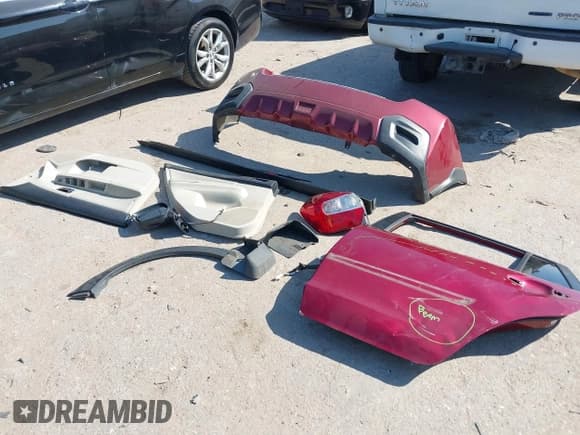 ✅ 2014 Subaru Crosstrek Premium • VIN: JF2GPAVCXE8214930 • Lot: 43336219. Listed on IAAI with 117,750 mi. Free auction sales archive from the USA and detailed vehicle history report at DreamBid. Image 12.