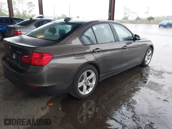 ✅ 2013 BMW 3 Series 328i • VIN: WBA3A5G5XDNP23823 • Лот: 43431534. Опубликован ранее на IAAI с пробегом 168 935 миль. Бесплатный доступ к архиву аукционных продаж из США и подробный отчёт об истории автомобиля на DreamBid. Изображение 4.