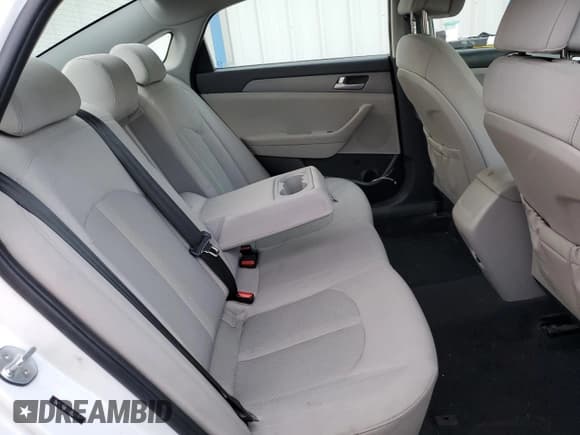 ✅ 2017 Hyundai Sonata SE • VIN: 5NPE24AF9HH531111 • Лот: 45659723. Опубликован ранее на Copart с пробегом 123 375 миль. Бесплатный доступ к архиву аукционных продаж из США и подробный отчёт об истории автомобиля на DreamBid. Изображение 10.