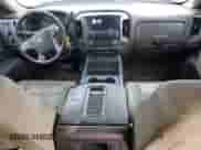 2016 Chevrolet Silverado 3500HD LTZ z VIN 1GC4K0E89GF287467, wystawiony jako Copart lot #79270264 z przebiegiem 147 184 mil mil oraz Szkoda całkowita • Salvage title. Historia ofert i sprzedaży dostępna na DreamBid. Obrazek 8.