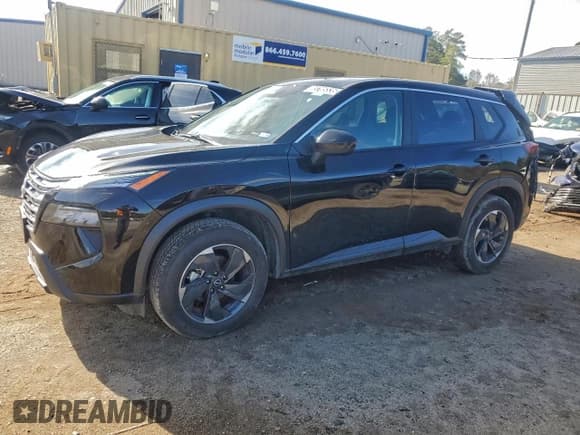 ✅ 2025 Nissan Rogue SV • VIN: 5N1BT3BB5SC815713 • Lot: 93785535. Listed on Copart with 21,767 mi. Free auction sales archive from the USA and detailed vehicle history report at DreamBid. Image 1.