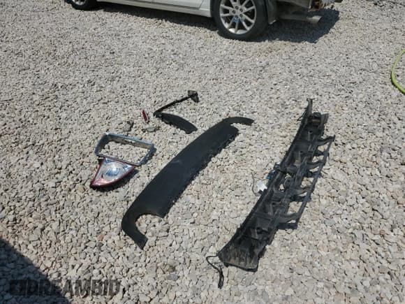 ✅ 2008 Chevrolet Malibu LTZ • VIN: 1G1ZK57788F187703 • Lot: 65409734. Listed on Copart with 176,549 mi. Free auction sales archive from the USA and detailed vehicle history report at DreamBid. Image 12.