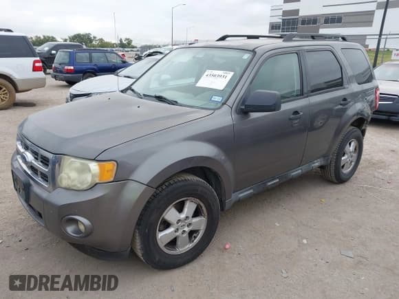 ✅ 2009 Ford Escape XLT • VIN: 1FMCU03779KA15621 • Lot: 43503931. Listed on IAAI with 225,020 mi. Free auction sales archive from the USA and detailed vehicle history report at DreamBid. Image 2.