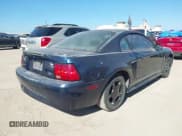 ✅ 2003 Ford Mustang Standard • VIN: 1FAFP40473F448341 • Лот: 43701611. Опубликован ранее на IAAI с пробегом 219 408 миль. Бесплатный доступ к архиву аукционных продаж из США и подробный отчёт об истории автомобиля на DreamBid. Изображение 4.