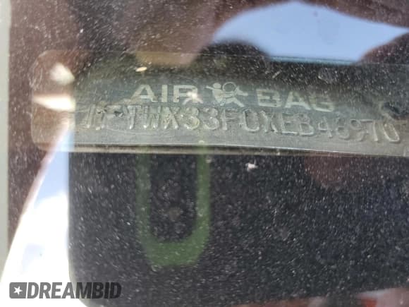 ✅ 1999 Ford F-350 XL • VIN: 1FTWX33F0XEB46970 • Лот: 84761085. Опубликован ранее на Copart с пробегом 305 041 миль. Бесплатный доступ к архиву аукционных продаж из США и подробный отчёт об истории автомобиля на DreamBid. Изображение 12.