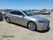 ✅ 2021 Lexus ES 300h Luxury • VIN: 58AEA1C14MU004889 • Lot: 63343775. Wystawiony na Copart z przebiegiem 39 971 mil. Bezpłatny archiwum sprzedaży aukcyjnych z USA i szczegółowy raport historii pojazdu na DreamBid. Zdjęcie 4.
