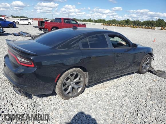 ✅ 2017 Dodge Charger SXT • VIN: 2C3CDXHGXHH504885 • Lot: 86989815. Wystawiony na Copart z przebiegiem 122 455 mil. Bezpłatny archiwum sprzedaży aukcyjnych z USA i szczegółowy raport historii pojazdu na DreamBid. Zdjęcie 3.