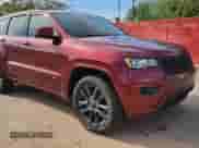 2018 Jeep Grand Cherokee Altitude z VIN 1C4RJFAG6JC360361, wystawiony jako Copart lot #90756185 z przebiegiem 69 472 mil mil oraz Czysty tytuł • Clean title. Historia ofert i sprzedaży dostępna na DreamBid. Obrazek 1.