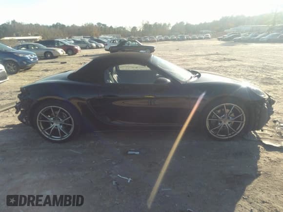 ✅ 2017 Porsche 718 Boxster • VIN: WP0CA2A83HS221358 • Lot: 41078630. Listed on IAAI with 77,407 mi. Free auction sales archive from the USA and detailed vehicle history report at DreamBid. Image 13.