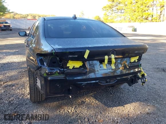 ✅ 2021 BMW 5 Series M550i xDrive • VIN: WBA13BK0XMCG83687 • Lot: 43532393. Wystawiony na IAAI z przebiegiem 73 464 mil. Bezpłatny archiwum sprzedaży aukcyjnych z USA i szczegółowy raport historii pojazdu na DreamBid. Zdjęcie 6.