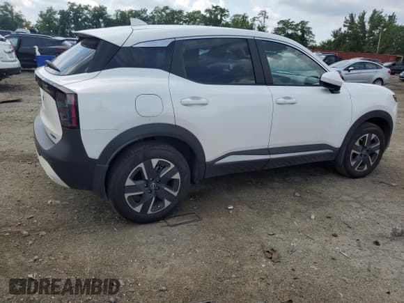 ✅ 2025 Nissan Kicks SV • VIN: 3N8AP6CB1SL300947 • Лот: 69001595. Опубликован ранее на Copart с пробегом 6 623 миль. Бесплатный доступ к архиву аукционных продаж из США и подробный отчёт об истории автомобиля на DreamBid. Изображение 3.