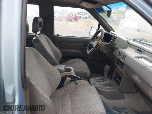 ✅ 1992 Isuzu Rodeo • VIN: 4S2CG58Z0N4308525 • Lot: 42659883. Listed on IAAI with 224,998 mi. Free auction sales archive from the USA and detailed vehicle history report at DreamBid. Image 5.