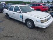 ✅ 1997 Ford Crown Victoria Police • VIN: 2FALP71W4VX172258 • Lot: 42280300. Wystawiony na IAAI z przebiegiem 265 464 mil. Bezpłatny archiwum sprzedaży aukcyjnych z USA i szczegółowy raport historii pojazdu na DreamBid. Zdjęcie 1.
