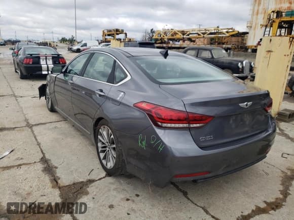 ✅ 2015 Hyundai Genesis 3.8L • VIN: KMHGN4JE2FU040952 • Lot: 39040332. Wystawiony na Copart z przebiegiem 113 872 mil. Bezpłatny archiwum sprzedaży aukcyjnych z USA i szczegółowy raport historii pojazdu na DreamBid. Zdjęcie 3.