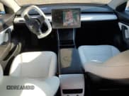 ✅ 2018 Tesla Model 3 Long Range Battery • VIN: 5YJ3E1EB1JF099266 • Lot: 69037565. Wystawiony na Copart z przebiegiem 86 759 mil. Bezpłatny archiwum sprzedaży aukcyjnych z USA i szczegółowy raport historii pojazdu na DreamBid. Zdjęcie 8.