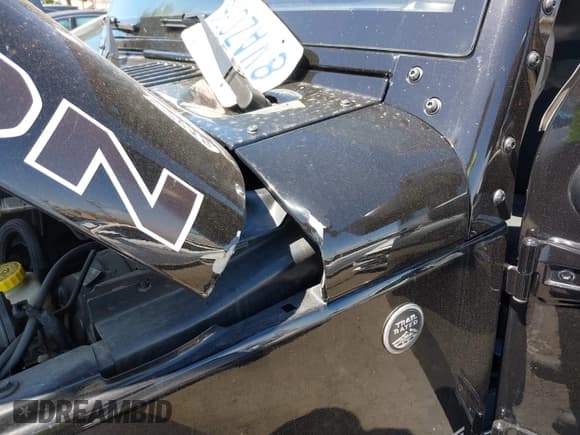 ✅ 2017 Jeep Wrangler Sport • VIN: 1C4AJWAG2HL588381 • Lot: 41923173. Listed on IAAI with 86,095 mi. Free auction sales archive from the USA and detailed vehicle history report at DreamBid. Image 18.