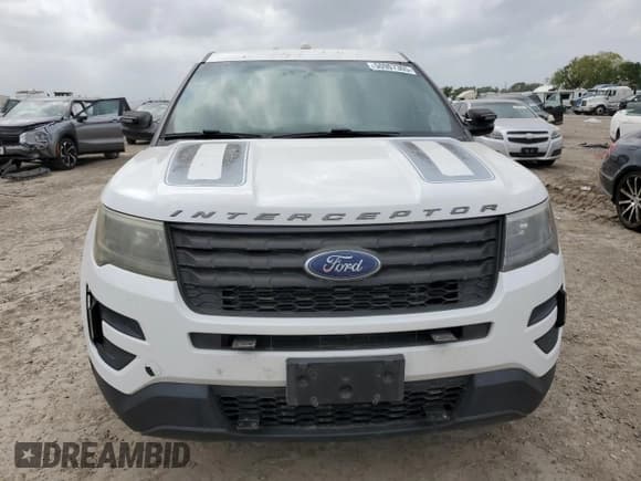 ✅ 2017 Ford Police Interceptor Utility • VIN: 1FM5K8AT8HGA63739 • Lot: 50907305. Wystawiony na Copart z przebiegiem 117 860 mil. Bezpłatny archiwum sprzedaży aukcyjnych z USA i szczegółowy raport historii pojazdu na DreamBid. Zdjęcie 5.