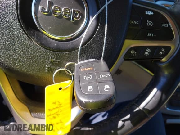 ✅ 2014 Jeep Grand Cherokee Limited • VIN: 1C4RJFBG7EC260127 • Lot: 43654391. Wystawiony na IAAI z przebiegiem 180 831 mil. Bezpłatny archiwum sprzedaży aukcyjnych z USA i szczegółowy raport historii pojazdu na DreamBid. Zdjęcie 11.