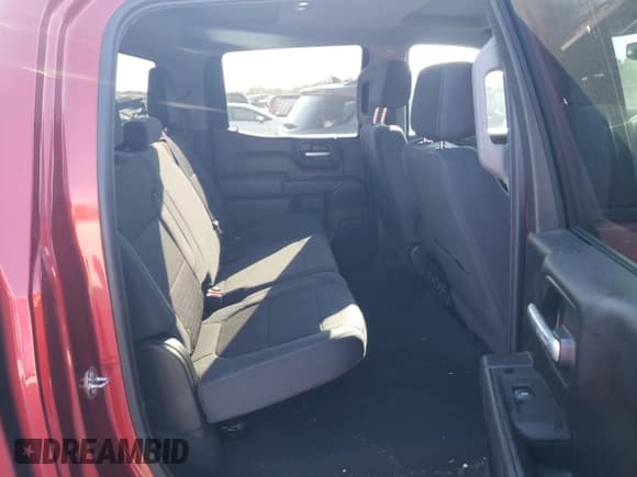 ✅ 2021 Chevrolet Silverado 1500 LT • VIN: 1GCUYDED4MZ243812 • Lot: 71766184. Wystawiony na Copart z przebiegiem 100 068 mil. Bezpłatny archiwum sprzedaży aukcyjnych z USA i szczegółowy raport historii pojazdu na DreamBid. Zdjęcie 10.