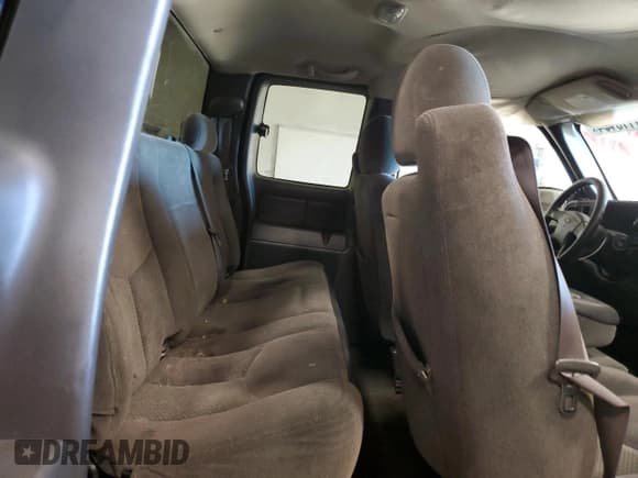 ✅ 2006 Chevrolet Silverado 1500 LS • VIN: 1GCEC19X26Z152918 • Лот: 81113164. Опубликован ранее на Copart с пробегом 199 584 миль. Бесплатный доступ к архиву аукционных продаж из США и подробный отчёт об истории автомобиля на DreamBid. Изображение 10.