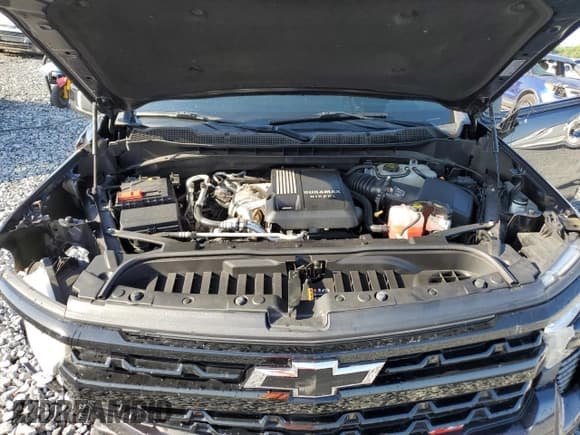 ✅ 2022 Chevrolet Silverado 1500 LT Trail Boss • VIN: 3GCUDFET2NG566112 • Lot: 56796405. Wystawiony na Copart z przebiegiem 27 750 mil. Bezpłatny archiwum sprzedaży aukcyjnych z USA i szczegółowy raport historii pojazdu na DreamBid. Zdjęcie 11.