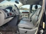 ✅ 2010 Chrysler Town & Country Touring • VIN: 2A4RR5D11AR104902 • Lot: 91252665. Listed on Copart with 181,368 mi. Free auction sales archive from the USA and detailed vehicle history report at DreamBid. Image 7.