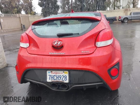 ✅ 2015 Hyundai Veloster Turbo • VIN: KMHTC6AE2FU222697 • Lot: 41511550. Wystawiony na IAAI z przebiegiem 109 156 mil. Bezpłatny archiwum sprzedaży aukcyjnych z USA i szczegółowy raport historii pojazdu na DreamBid. Zdjęcie 13.