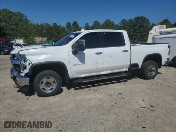 ✅ 2021 Chevrolet Silverado 1500 • VIN: 1GC4WPE70MF115201 • Лот: 43813045. Опубликован ранее на Copart с пробегом 83 971 миль. Бесплатный доступ к архиву аукционных продаж из США и подробный отчёт об истории автомобиля на DreamBid. Изображение 1.