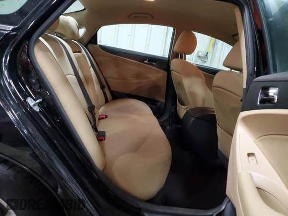 ✅ 2013 Hyundai Sonata GLS • VIN: 5NPEB4AC8DH791404 • Lot: 76331654. Listed on Copart with 110,800 mi. Free auction sales archive from the USA and detailed vehicle history report at DreamBid. Image 10.