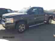 2011 Chevrolet Silverado 1500 LT z VIN 1GCRCSEA1BZ217437, wystawiony jako Copart lot #42629445 z przebiegiem 142 238 mil mil oraz Szkoda całkowita • Salvage title. Historia ofert i sprzedaży dostępna na DreamBid. Obrazek 1.