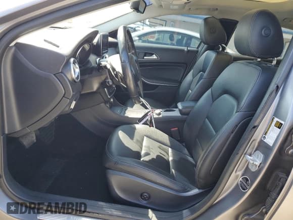 ✅ 2015 Mercedes-Benz GLA 250 • VIN: WDCTG4EB3FJ146061 • Лот: 80297265. Опубликован ранее на Copart с пробегом 127 461 миль. Бесплатный доступ к архиву аукционных продаж из США и подробный отчёт об истории автомобиля на DreamBid. Изображение 7.