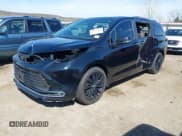 ✅ 2022 Toyota Sienna Platinum • VIN: 5TDERKEC4NS096097 • Lot: 41818266. Listed on IAAI with 39,739 mi. Free auction sales archive from the USA and detailed vehicle history report at DreamBid. Image 2.