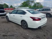 ✅ 2017 Nissan Altima SR • VIN: 1N4AL3AP5HC193030 • Lot: 42230730. Listed on IAAI with 93,001 mi. Free auction sales archive from the USA and detailed vehicle history report at DreamBid. Image 3.