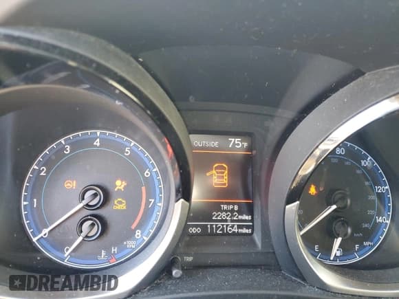 ✅ 2016 Toyota Corolla L • VIN: 2T1BURHE9GC605636 • Lot: 87415875. Wystawiony na Copart z przebiegiem 112 164 mil. Bezpłatny archiwum sprzedaży aukcyjnych z USA i szczegółowy raport historii pojazdu na DreamBid. Zdjęcie 9.