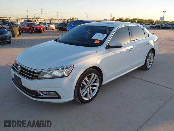 ✅ 2018 Volkswagen Passat SE • VIN: 1VWBA7A38JC006214 • Lot: 43627748. Listed on IAAI with 142,802 mi. Free auction sales archive from the USA and detailed vehicle history report at DreamBid. Image 2.