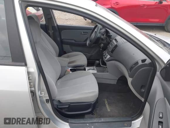 ✅ 2009 Hyundai Elantra SE • VIN: KMHDU46D09U703705 • Lot: 42723455. Wystawiony na IAAI z przebiegiem 116 870 mil mil. Skorzystaj z bezpłatnego archiwum sprzedaży aukcyjnych z USA i zobacz szczegółowy raport historii pojazdu na DreamBid. Zdjęcie 5.