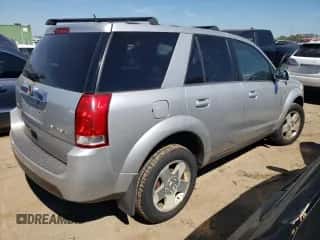 2006 Saturn VUE z VIN 5GZCZ63466S877950, wystawiony jako Copart lot #69764654 z przebiegiem 196 819 mil mil oraz Szkoda całkowita • Salvage title. Historia ofert i sprzedaży dostępna na DreamBid. Obrazek 3.