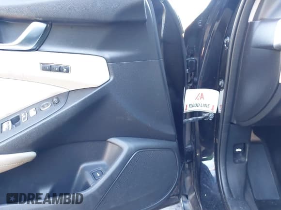 ✅ 2018 Honda Accord EX-L • VIN: 1HGCV1F52JA064724 • Лот: 43483839. Опубликован ранее на IAAI с пробегом 107 875 миль. Бесплатный доступ к архиву аукционных продаж из США и подробный отчёт об истории автомобиля на DreamBid. Изображение 6.