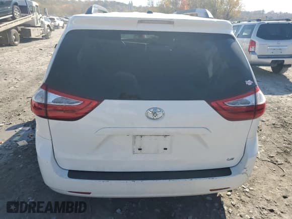 ✅ 2017 Toyota Sienna LE • VIN: 5TDKZ3DC9HS803743 • Lot: 91436895. Listed on Copart with 130,550 mi. Free auction sales archive from the USA and detailed vehicle history report at DreamBid. Image 6.