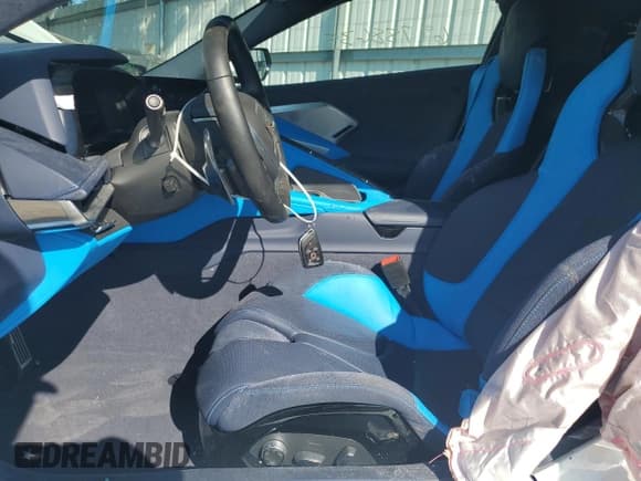 ✅ 2021 Chevrolet Corvette 3LT • VIN: 1G1YC2D43M5117916 • Lot: 69788635. Listed on Copart with 7,077 mi. Free auction sales archive from the USA and detailed vehicle history report at DreamBid. Image 7.