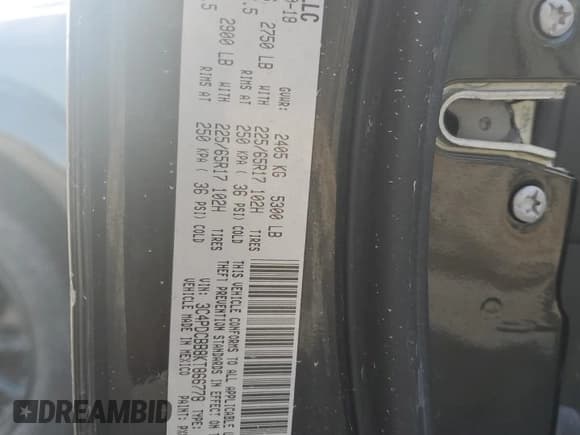 ✅ 2019 Dodge Journey SE • VIN: 3C4PDCBB8KT866778 • Lot: 84813535. Wystawiony na Copart z przebiegiem 113 698 mil. Bezpłatny archiwum sprzedaży aukcyjnych z USA i szczegółowy raport historii pojazdu na DreamBid. Zdjęcie 13.