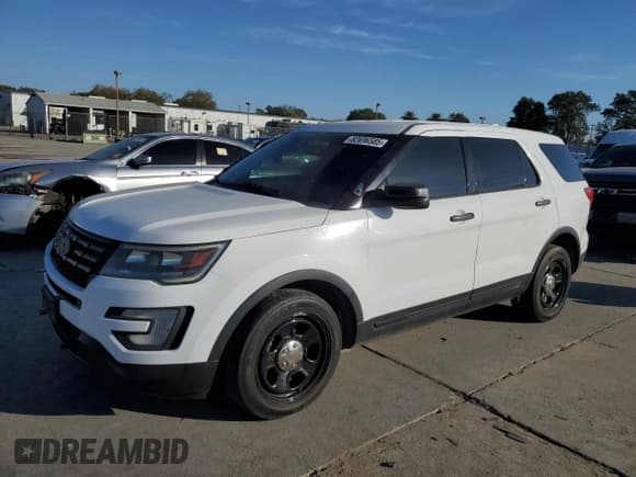 ✅ 2016 Ford Police Interceptor Utility • VIN: 1FM5K8AR8GGC93154 • Lot: 82696585. Listed on Copart with Not provided. Free auction sales archive from the USA and detailed vehicle history report at DreamBid. Image 1.