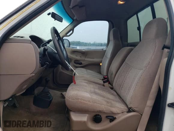 ✅ 1997 Ford F-150 • VIN: 1FTDF18W7VNA61256 • Лот: 83851825. Опубликован ранее на Copart с пробегом 257 818 миль. Бесплатный доступ к архиву аукционных продаж из США и подробный отчёт об истории автомобиля на DreamBid. Изображение 7.