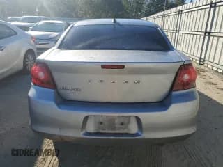 ✅ 2013 Dodge Avenger SE • VIN: 1C3CDZAB9DN755893 • Lot: 41637425. Wystawiony na Copart z przebiegiem 128 243 mil. Bezpłatny archiwum sprzedaży aukcyjnych z USA i szczegółowy raport historii pojazdu na DreamBid. Zdjęcie 6.