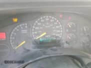 ✅ 2000 Chevrolet Silverado 1500 • VIN: 1GCEC14W4YE174122 • Лот: 75111014. Опубликован ранее на Copart с пробегом 107 695 миль. Бесплатный доступ к архиву аукционных продаж из США и подробный отчёт об истории автомобиля на DreamBid. Изображение 9.
