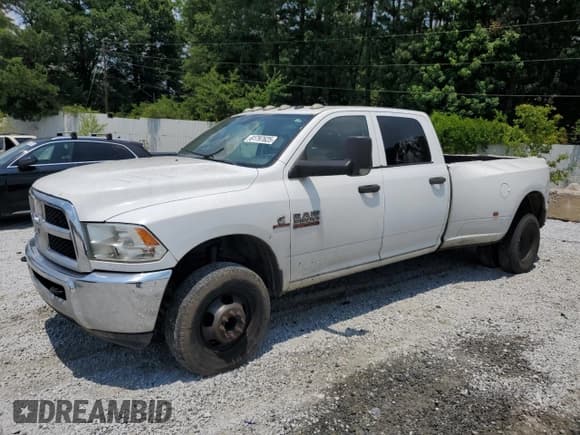✅ 2018 Ram 3500 Tradesman • VIN: 3C63RRGLXJG392691 • Lot: 61797625. Listed on Copart with 613,268 mi. Free auction sales archive from the USA and detailed vehicle history report at DreamBid. Image 1.